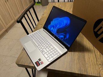 15.6"/HP/Notebook/Ryzen 7/32GB RAM DDR4/256GB NVMe SSD - 5