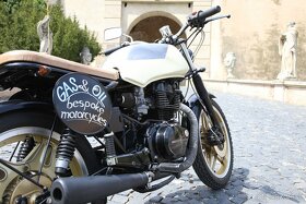 Honda CB 400N Cafe Racer - 5