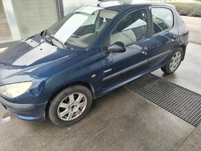 Predám Peugeot 206 1.1 44kw - 5