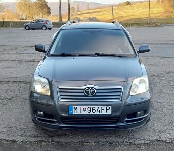 Toyota Avensis Combi 2.2 D-4D - 5