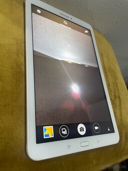 Samsung Tab E - 5