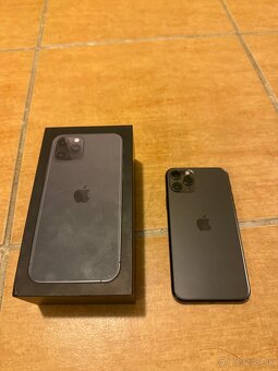 iPhone 11 Pro 256 GB - 5