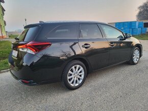 Toyota Auris Touring Sports 1.6 l D-4D S&S Executive - 5