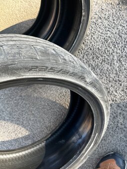 Pirelli P ZERO 235/35 r19 Letne - 5