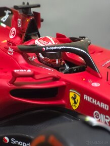 Charles Leclerc (Ferrari F1-75) 1:18 VC Bahrain 2022 - 5