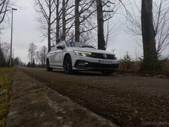 Volkswagen Passat R-line 2.0 BiTDI DSG 4x4 - 5