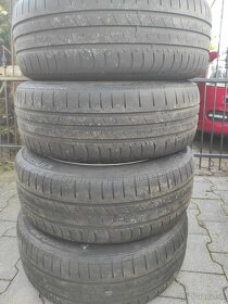 BMW 195/55R16 - 5