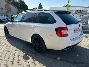 Škoda Octavia Combi 2.0 TDI DPF RS DSG - 5