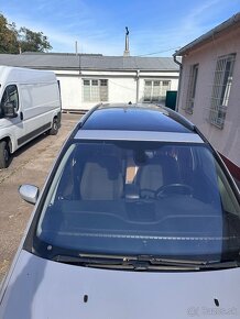 Ford Galaxy 2,0 TDCI Ghia 7 miestne - 5