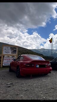 Mazda miata MX-5 fastback hardtop - 5