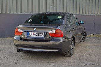 BMW Rad 3 330 i xDrive A/T - 5