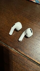 AirPods 3.generacie - 5