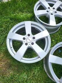 5x112 R17 Dezent Alu disky Škoda-Volkswagen-Audi-Sea-Mercede - 5