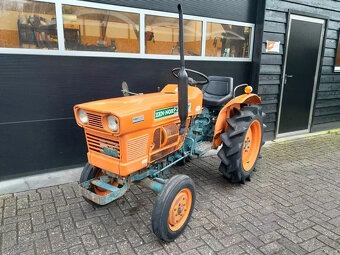 Traktor Kubota L 1801 - 5