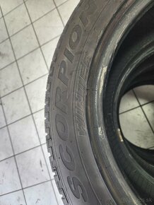 Predám zimne 235/55 R18 PIRELLI - 5