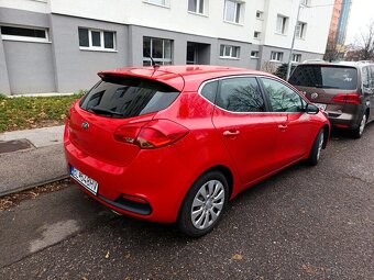 Kia ceed 1,4 cvvt 73kw 6m MY2015 GOLD - 5