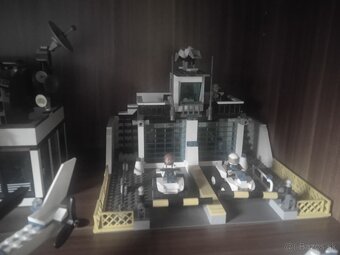 Lego City - Policajná stanica - 5