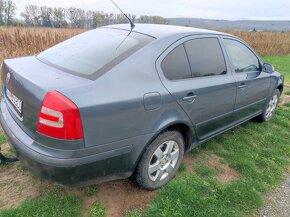 Škoda octavia 1.6i - 5