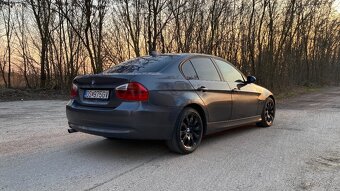 BMW E90 320D - 5