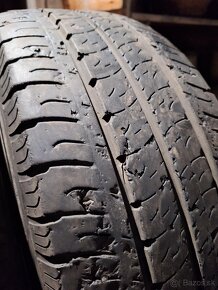 Pneu 215/65 R16 C GoodYear - 5