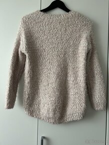 Predĺžený sveter s chlpmi - ružovo biely - 5