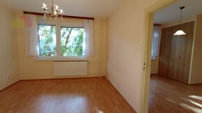 REZERVOVANÉ 1 izbový byt /DOBRÁ INVESTÍCIA/  37m2 Nitra - Kl - 5