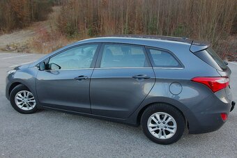 HYUNDAI..i30...66KW...CRDI...MANUAL 6st...2015....162TIS..KM - 5