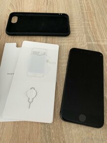 iPhone 8 64GB black - 5