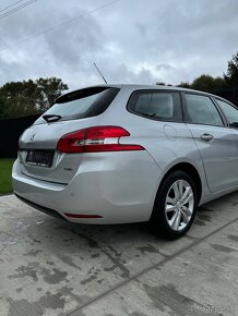 Peugeot 308 - 5