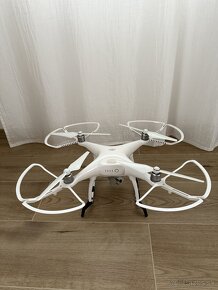 DJI Phantom 4 - 5