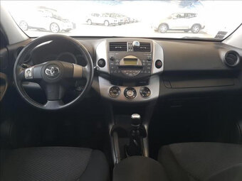 Toyota RAV4 - 5