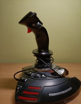 Volant a joystick na PlayStation 3 - 5