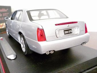 Cadillac 2000 Deville DTS 1:18 Maisto - 5