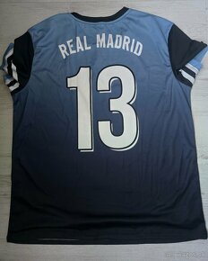 Dres Real Madrid - 5