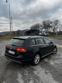 VW Golf Variant AllTrack 2.0 TDI 4x4 - 5