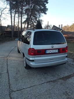 Volkswagen Sharan 4x4 7miestne - 5