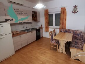 Dom 2x apartmán blízko mora v Chorvátsku na ostrove Vir - 5