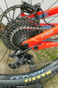 Predám elektrický bicykel Specialized Levo  Comp  29  L - 5