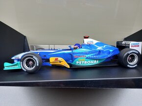 F1 SAUBER PETRONAS SHOWCAR 2005 VILLENEUVE MINICHAMPS 1:18 - 5