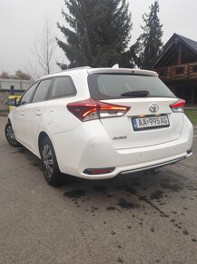 Toyota Auris combi - Top stav - 5