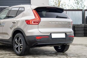 Volvo XC40 B4 Plus Bright AWD A/T/Gold/ - 5