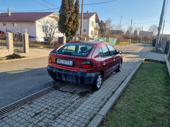 Predám Renault Megane 1.4 55 - 5