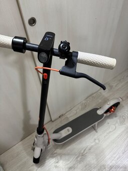 Xiaomi Mi Electric Scooter 3 Grey - 5