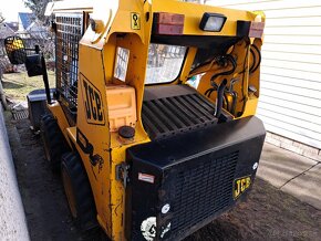 Šmykom riadený nakladač JCB ROBOT 150 - 5