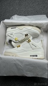 Nike Air Jordan 4 Retro "Metallic Gold" - 5