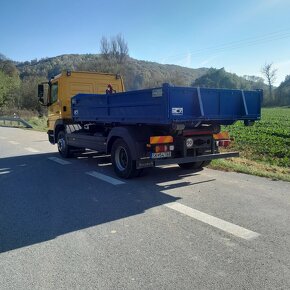 Predám Mercedes - Benz Atego 1324, hákový nosič - 5