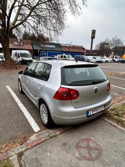 Predám Volkswagen Golf 5  1.9 TDi 77kW - 5