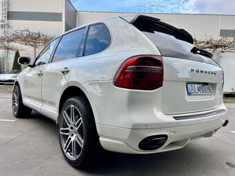 Porsche Cayenne facelift edition White - 5