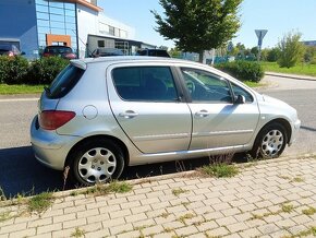 Peugeot 307 1,4  benzín - 5