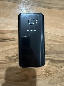 Predam Samsung Galaxy S7 32GB Známky používania - 5